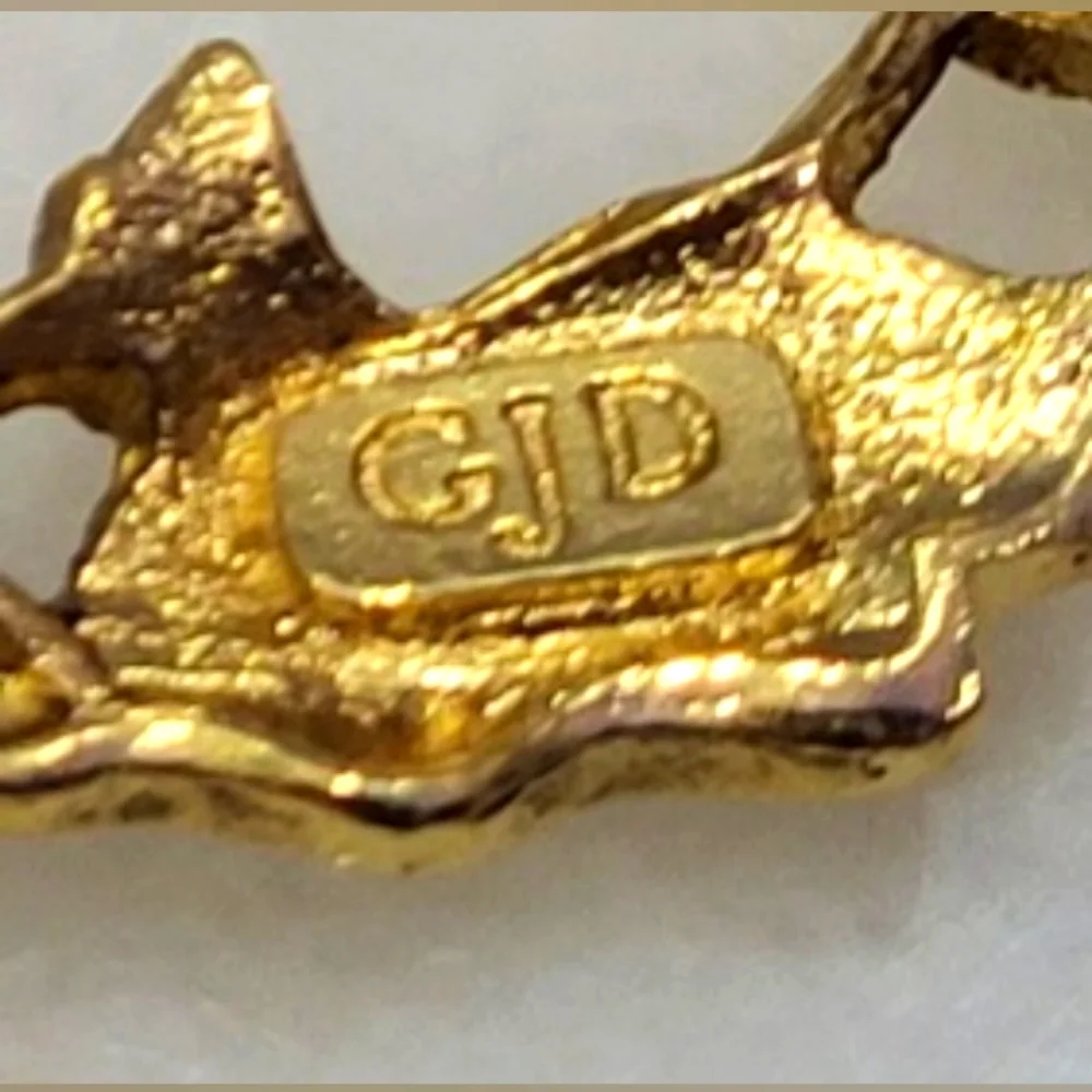 Ginnie Johansen Brooch, vintage brooch - Picture 10 of 10